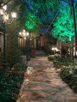 Shedevr Garden Restaurant