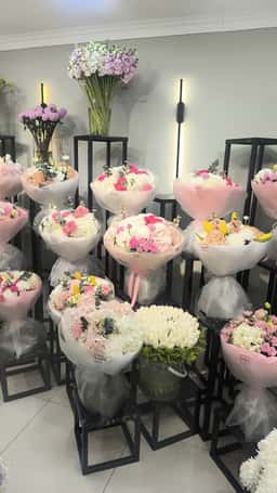 Mag Flowers