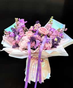 Infinity Roses