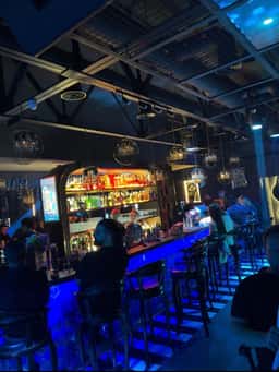 Q Bar