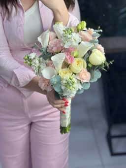 Kompliment Flowers And Gifts