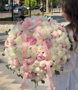 Lavie Flowers