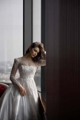 Vivien Bridal