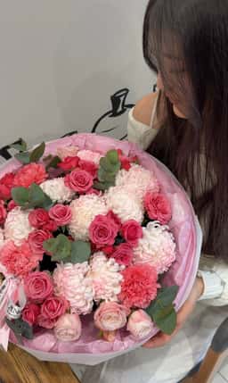 Elanore Flowers