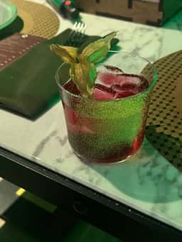 Q Bar