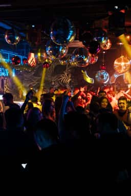 Loca Bar