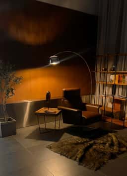 Modern Studio